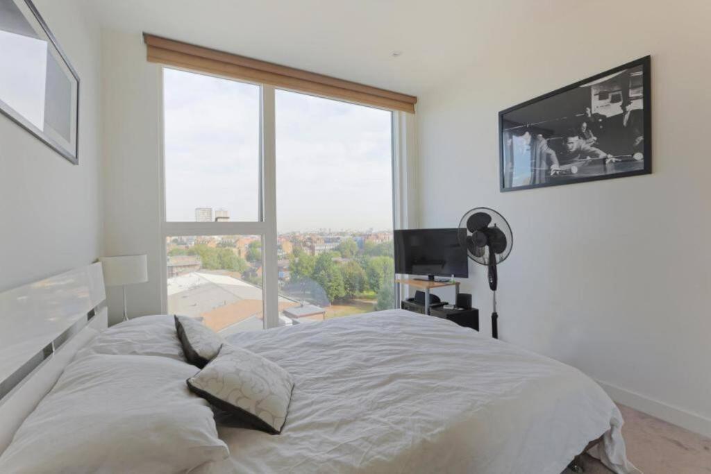Skyview Waterside City Luxury Apartment Londýn Exteriér fotografie